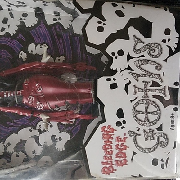 Bleeding Ege GOTHS "Morbida" doll - Picture 3 of 9